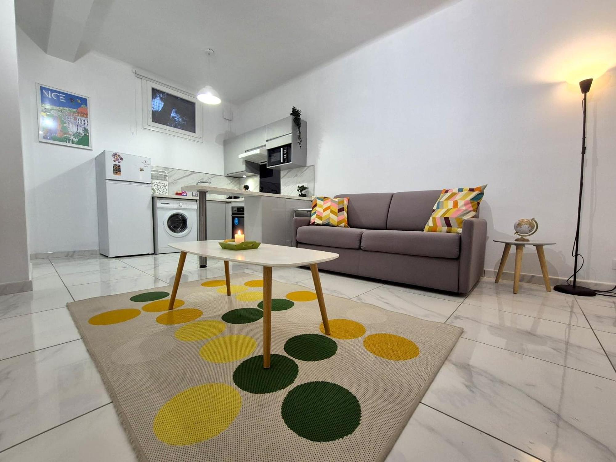 Studio Renove Au Centre Ville นีซ ภายนอก รูปภาพ