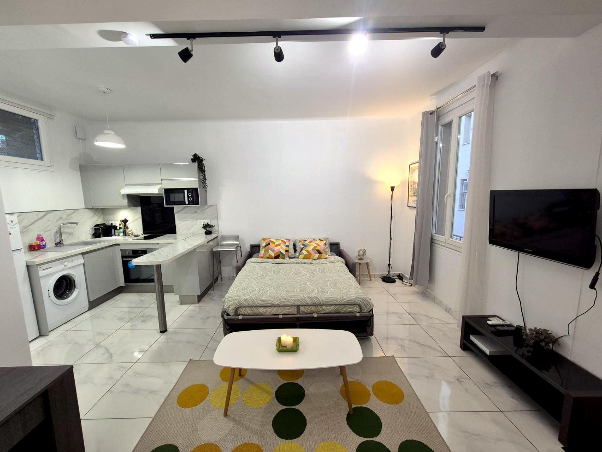 Studio Renove Au Centre Ville นีซ ภายนอก รูปภาพ